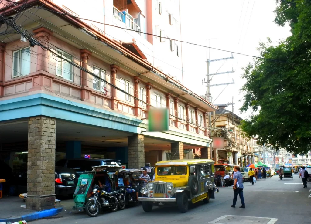 Street at Manila　タイ入国